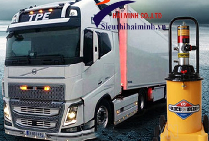 Chọn Máy Bơm Mỡ Cho Xe Vận Tải Như Thế Nào?