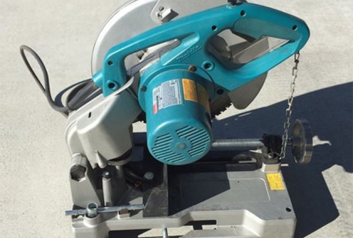 Máy cắt sắt Makita LC1230 (1750W) có tốt không? Khả năng cắt sắt như thế nào?