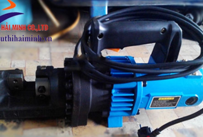 Máy cắt sắt thủy lực Hàn Quốc P-25 có tốt không?