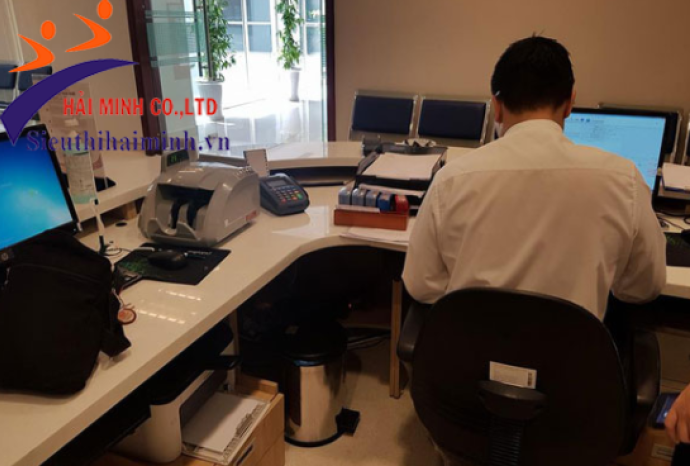 Những dấu hiệu của máy đếm tiền cần được sửa chữa