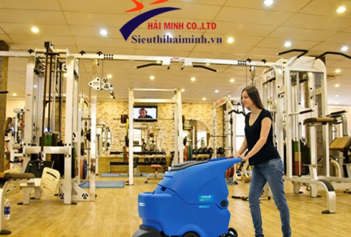 4 điều cần biết trước khi sử dụng máy chà sàn cho phòng tập thế dục
