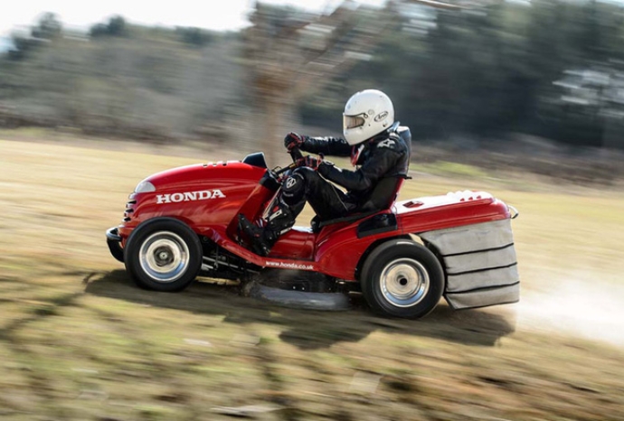 Ứng dụng của dòng xe cắt cỏ Honda có người lái