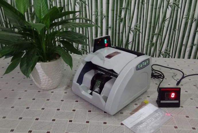 Tổng hợp 4 ưu điểm nổi trội của máy đếm tiền chính hãng
