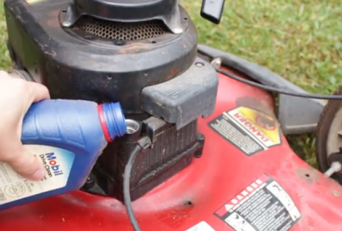 Làm thế nào để vận hành máy cắt cỏ bằng xe đẩy? (P3) Phần 3: Chăm sóc máy cắt cỏ của bạn