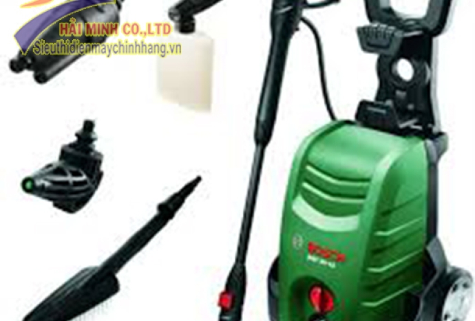 Rửa xe máy đúng quy trình bằng máy rửa xe gia đình