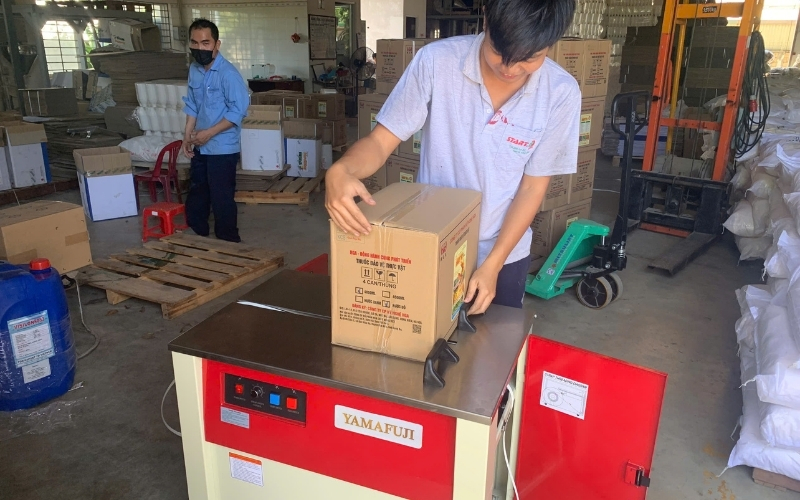 Vì sao cần chọn đúng thiết bị đóng đai hàng? 