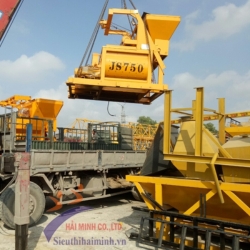 Máy trộn bê tông JS750