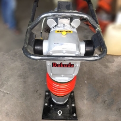 Máy đầm cóc chạy điện Rakuda RM80E 380V